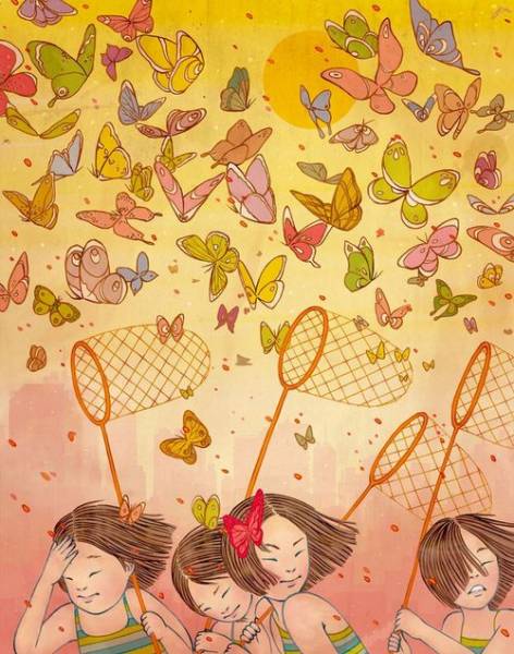 Девочки с сачками бегут за бабочками
